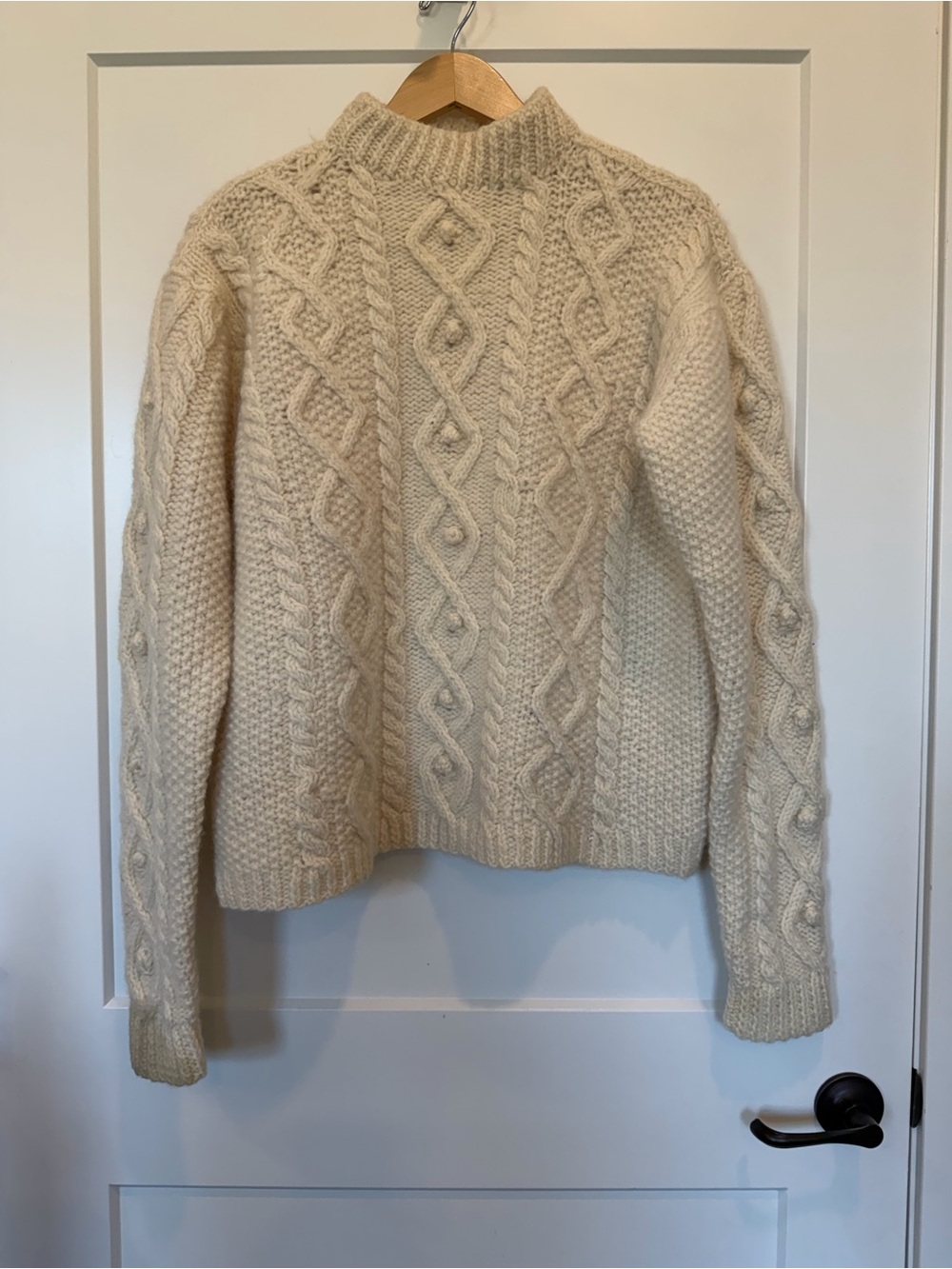 Hand knit cream fisherman cabin preppy cottagecore wool cable-knit sweater Sz L